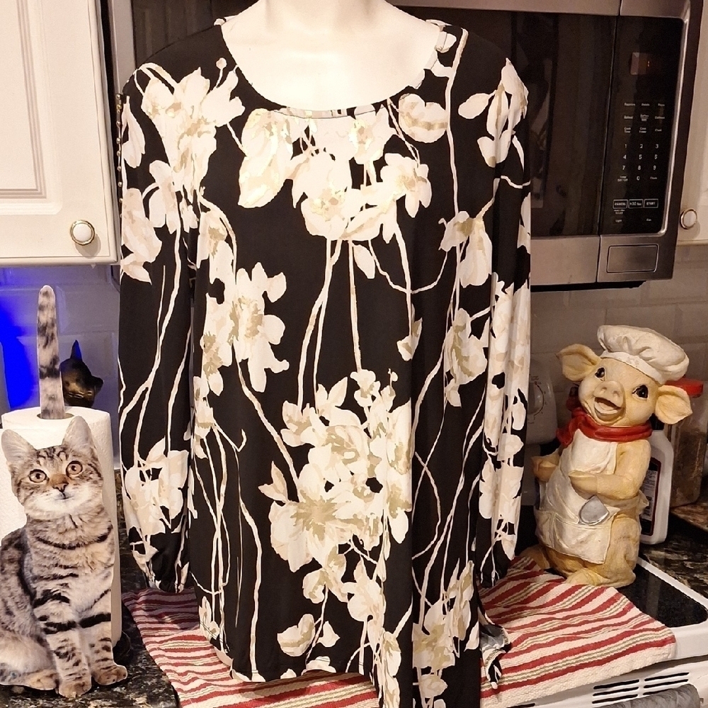 f JM Collection Floral Stretch Long Sleeve Regular Size Tunic. XL. EUC